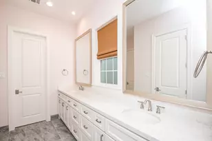 949 Dunleigh Meadows Ln, Houston, TX 77055 - Photo 20