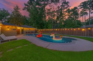 563 Landfall Ln, Conroe, TX 77302 - Photo 1