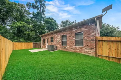 1700 Chestnut Glen Court, Conroe, TX 77301 - Photo 32