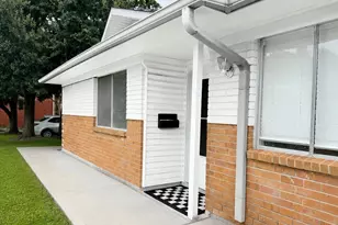 1432 Ramada Dr, Houston, TX 77062 - Photo 2