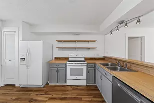 2210 Georgetown St, Katy, TX 77493 - Photo 8