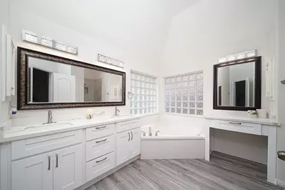 4003 Laguna Point Lane, Missouri City, TX 77459 - Photo 18