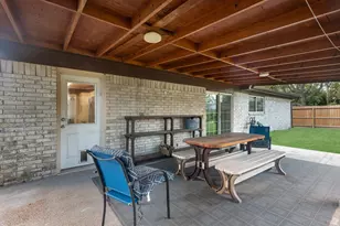 15714 Rill Ln, Houston, TX 77062 - Photo 18
