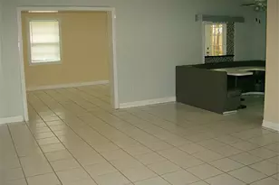 5815 Farwell Dr, Houston, TX 77035 - Photo 4