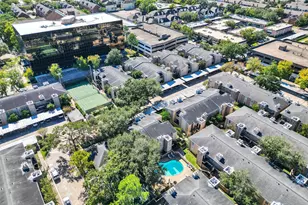 702 Bering Dr, Houston, TX 77057 - Photo 14