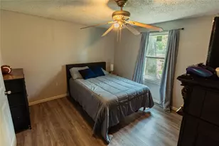 417 Hardy St, Clute, TX 77531 - Photo 16