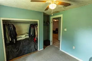 417 Hardy St, Clute, TX 77531 - Photo 18