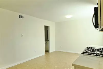 7918 Prestwood Dr #4, Houston, TX 77036 - Photo 16