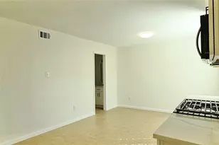 7918 Prestwood Dr, Houston, TX 77036 - Photo 16