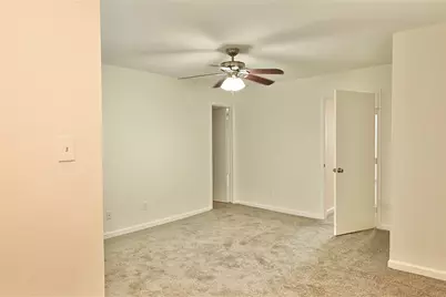 7918 Prestwood Dr #4, Houston, TX 77036 - Photo 24