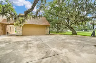 1031 Bar X Trail, Angleton, TX 77515 - Photo 48