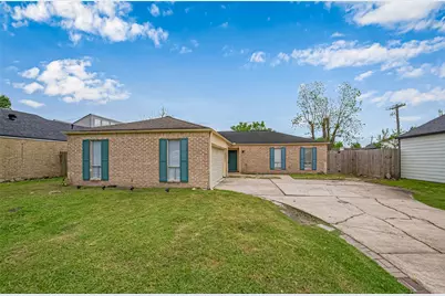 13731 Greenway Drive, Sugar Land, TX 77498 - Photo 2