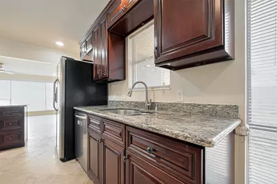 13731 Greenway Drive, Sugar Land, TX 77498 - Photo 14