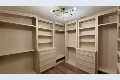 5642 Pine Forest Road, Houston, TX 77056 - Photo 16