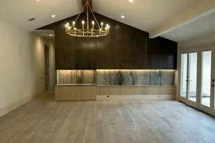 5642 Pine Forest Rd, Houston, TX 77056 - Photo 6
