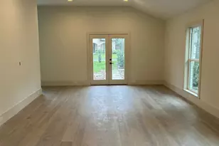 5642 Pine Forest Rd, Houston, TX 77056 - Photo 4