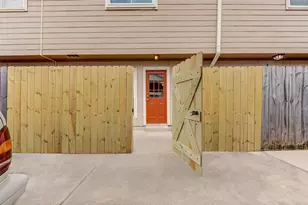 6406 Ferris Dr, Houston, TX 77081 - Photo 8