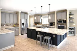 403 W 32nd St, Houston, TX 77018 - Photo 2