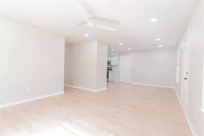 1007 Sycamore St, Brenham, TX 77833 - Photo 16