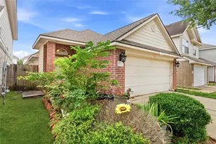 7207 Calcutta Spring Dr, Houston, TX 77083 - Photo 4