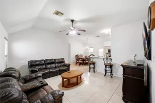 7207 Calcutta Spring Dr, Houston, TX 77083 - Photo 8