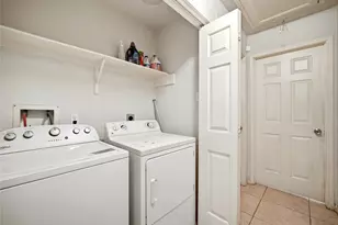 7207 Calcutta Spring Dr, Houston, TX 77083 - Photo 22