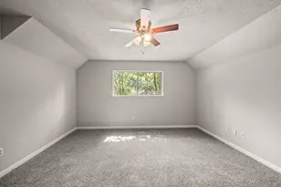 1938 Running Springs Dr, Houston, TX 77339 - Photo 10
