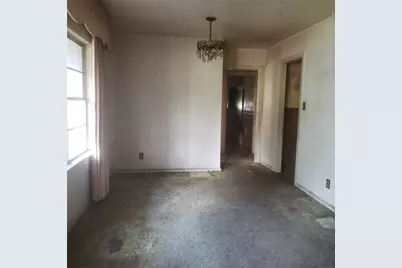 6102 Belcrest Street, Houston, TX 77033 - Photo 4