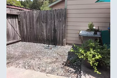 2071 Country Village Boulevard #B, Humble, TX 77338 - Photo 8