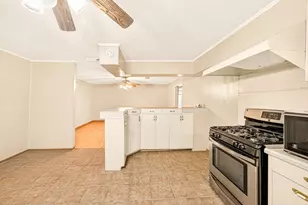 2115 Hollywood Ave, Galveston, TX 77551 - Photo 14