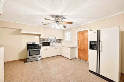 2115 Hollywood Avenue, Galveston, TX 77551 - Photo 12