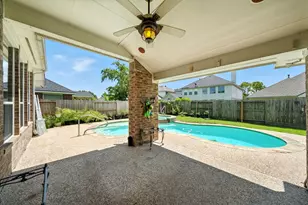 11610 Waterwood Ct, Pearland, TX 77584 - Photo 32