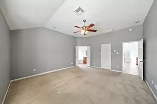 11610 Waterwood Ct, Pearland, TX 77584 - Photo 20