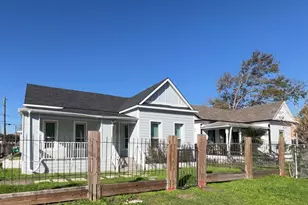 401 Walton St, Houston, TX 77009 - Photo 1