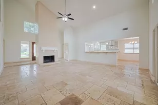 982 W Donovan St, Houston, TX 77091 - Photo 6