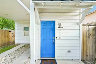 210 Garrotsville St, Houston, TX 77022 - Photo 12
