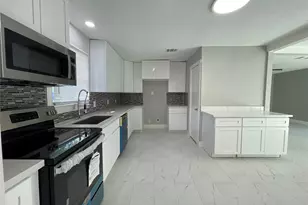 19506 Old Galveston Rd, Webster, TX 77598 - Photo 6