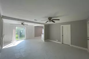 19506 Old Galveston Rd, Webster, TX 77598 - Photo 10