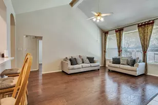 66 N Brooksedge Cir, The Woodlands, TX 77382 - Photo 10