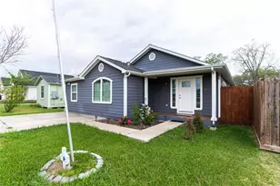 119 S Carroll St, La Porte, TX 77571 - Photo 1
