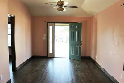 1004 E Main, Brenham, TX 77833 - Photo 2