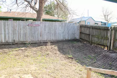 1004 E Main, Brenham, TX 77833 - Photo 6