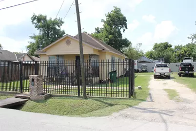 7926 Mendez Street, Houston, TX 77029 - Photo 2