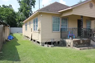 7926 Mendez St, Houston, TX 77029 - Photo 14