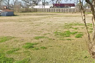 906 Rice St, Hempstead, TX 77445 - Photo 1