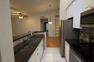 2425 Augusta Dr, Houston, TX 77057 - Photo 14
