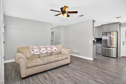 109 Frankens Street, Diboll, TX 75941 - Photo 2