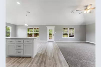375 Horse Shoe Trail, Angleton, TX 77515 - Photo 16