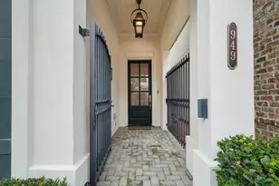 949 Dunleigh Meadows Ln, Houston, TX 77055 - Photo 2