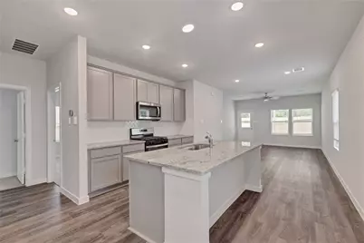 211 Intrepid Trail, Magnolia, TX 77354 - Photo 2